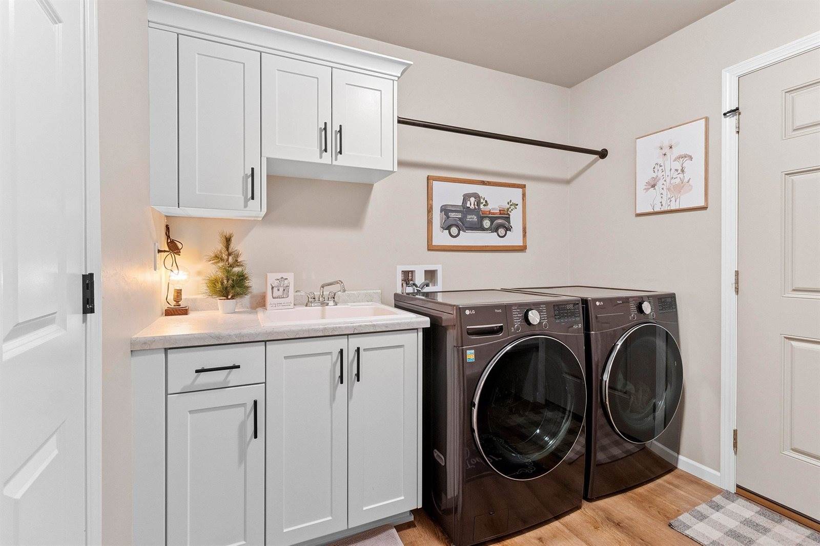 1221 Velsen Road, Green Bay, WI 54313