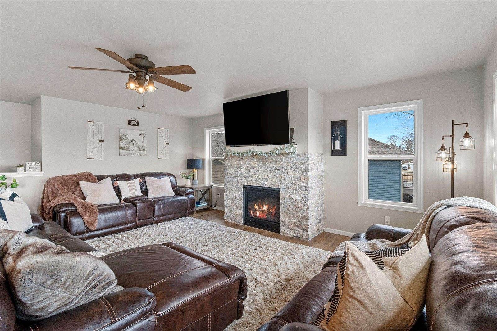 1221 Velsen Road, Green Bay, WI 54313