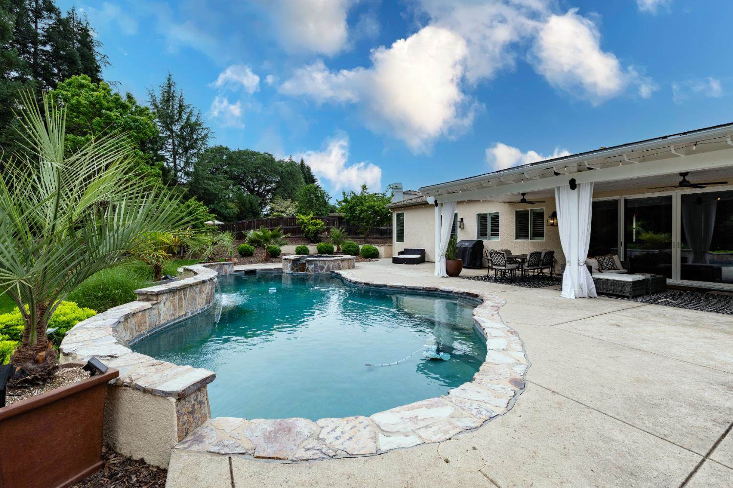 9251 Courtney Way, Roseville, CA 95747