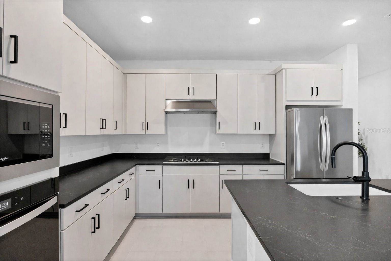 18575 Midsummer Place, Venice, FL 34293