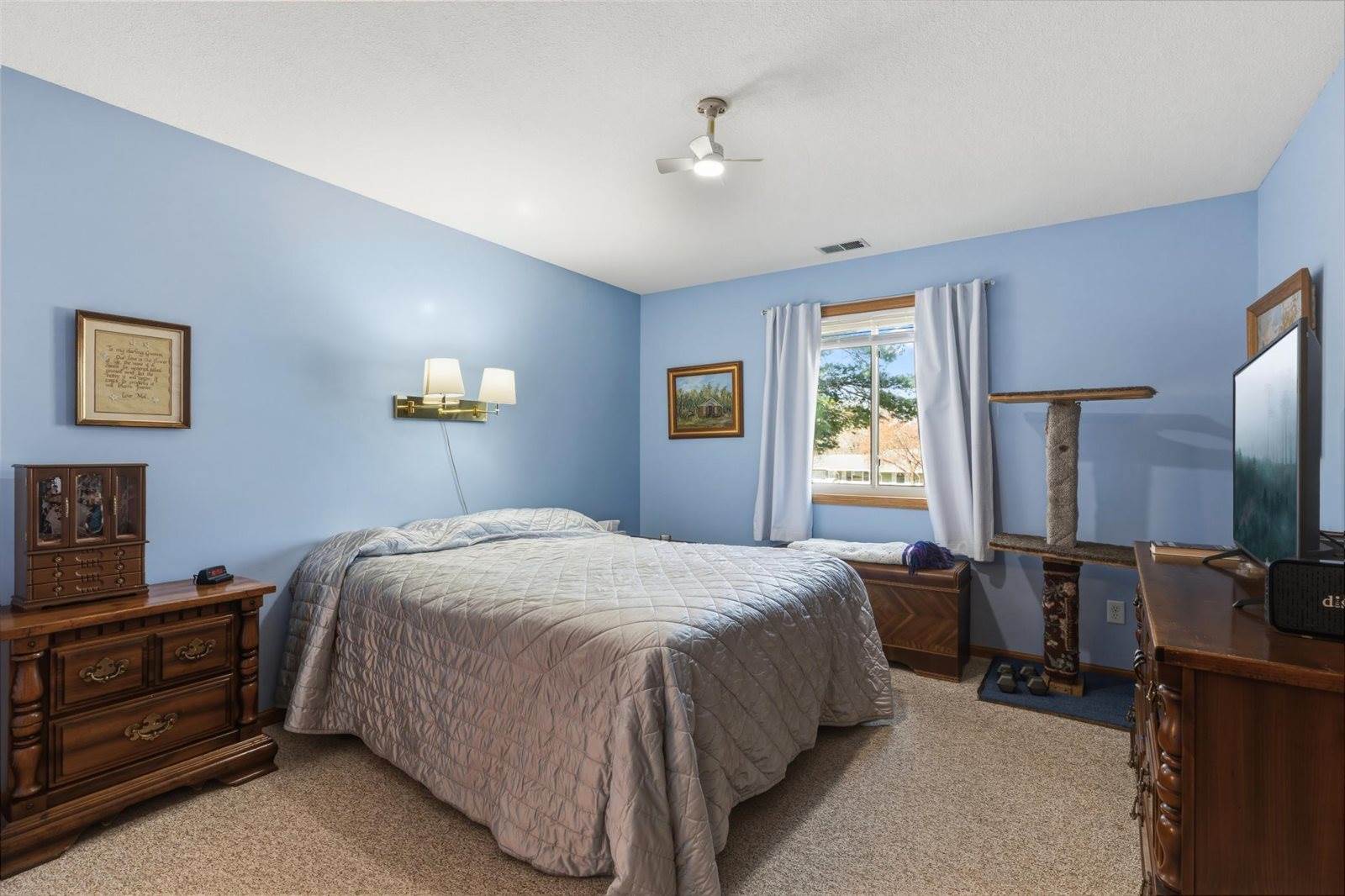 506 Seventh Street South, Walker, MN 56484