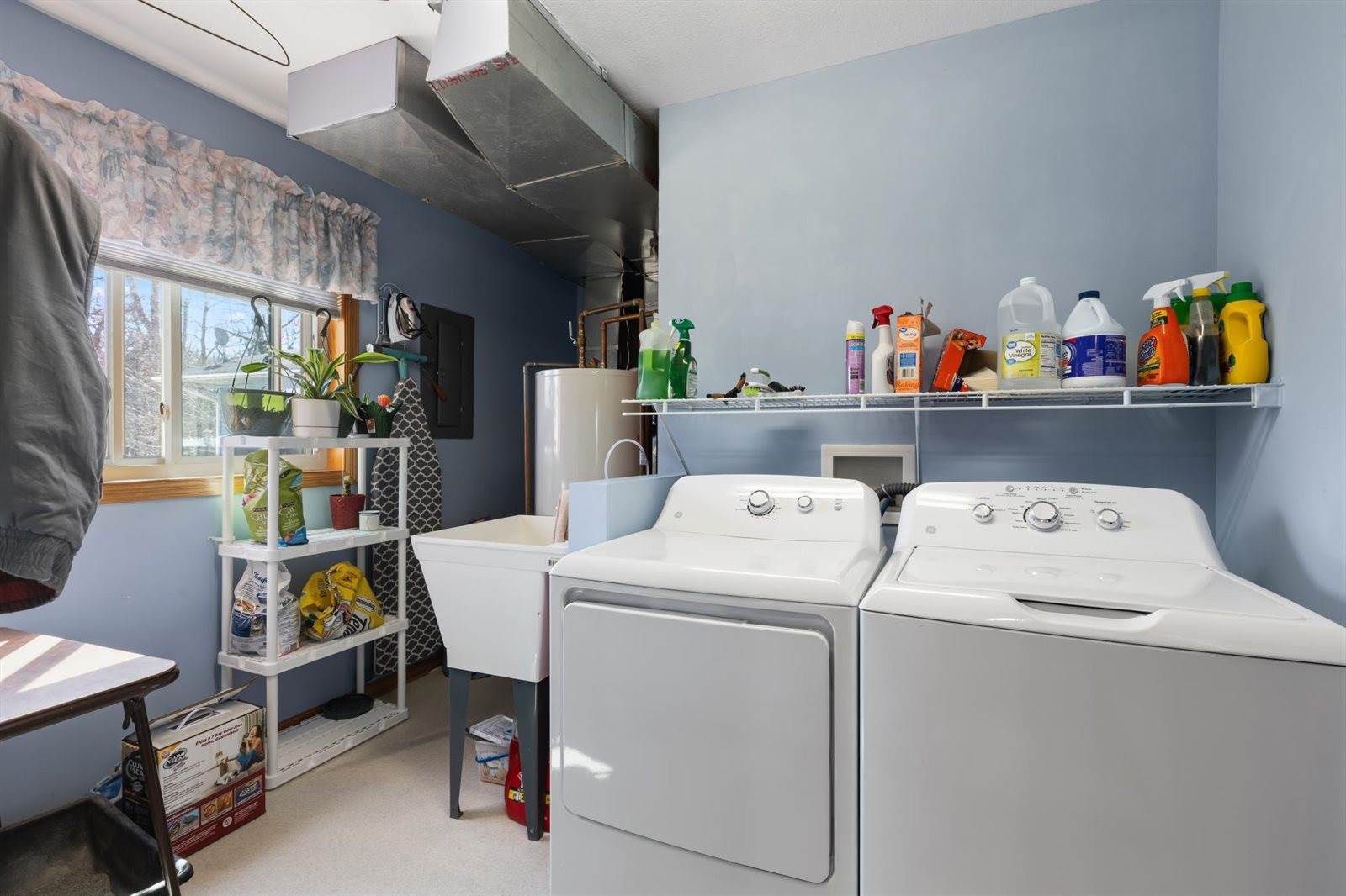 506 Seventh Street South, Walker, MN 56484