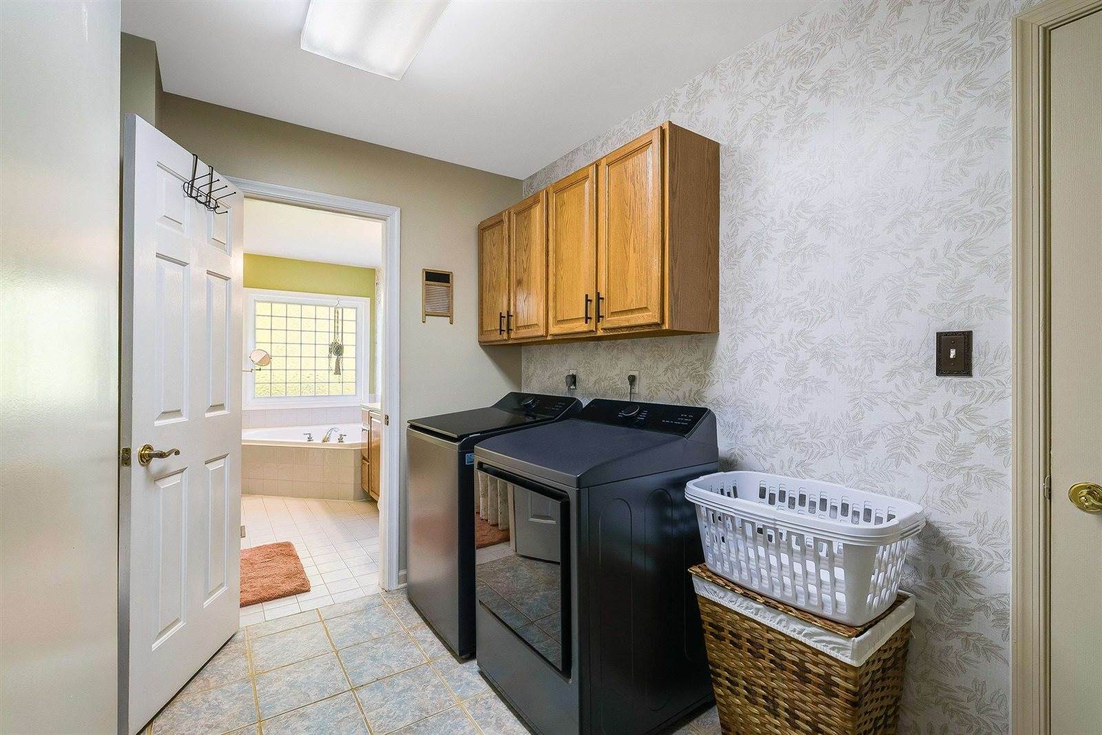 553 Hidden Valleys Rd, Palmyra, VA 22963