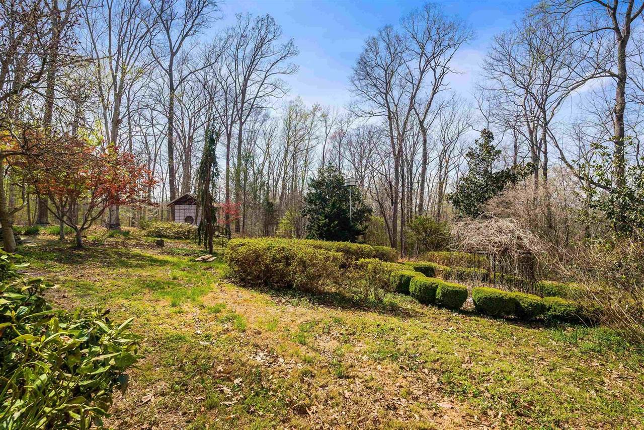 553 Hidden Valleys Rd, Palmyra, VA 22963