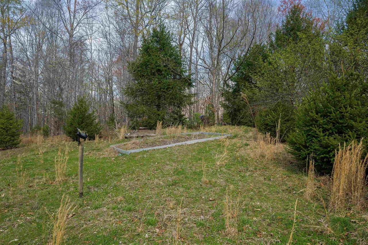 553 Hidden Valleys Rd, Palmyra, VA 22963