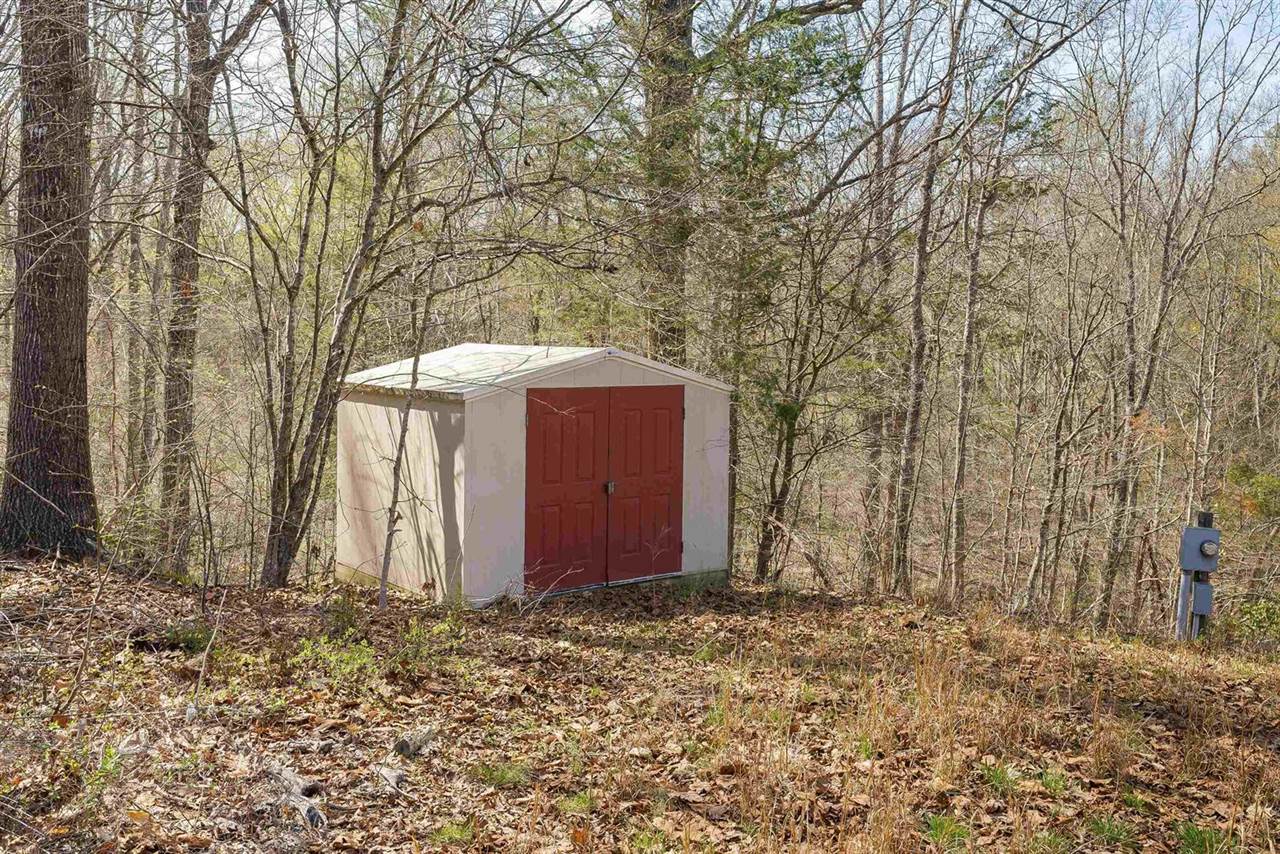 553 Hidden Valleys Rd, Palmyra, VA 22963