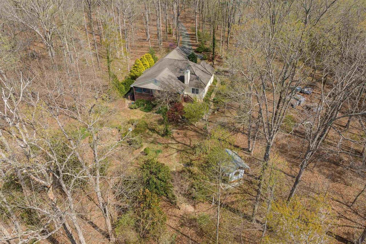 553 Hidden Valleys Rd, Palmyra, VA 22963
