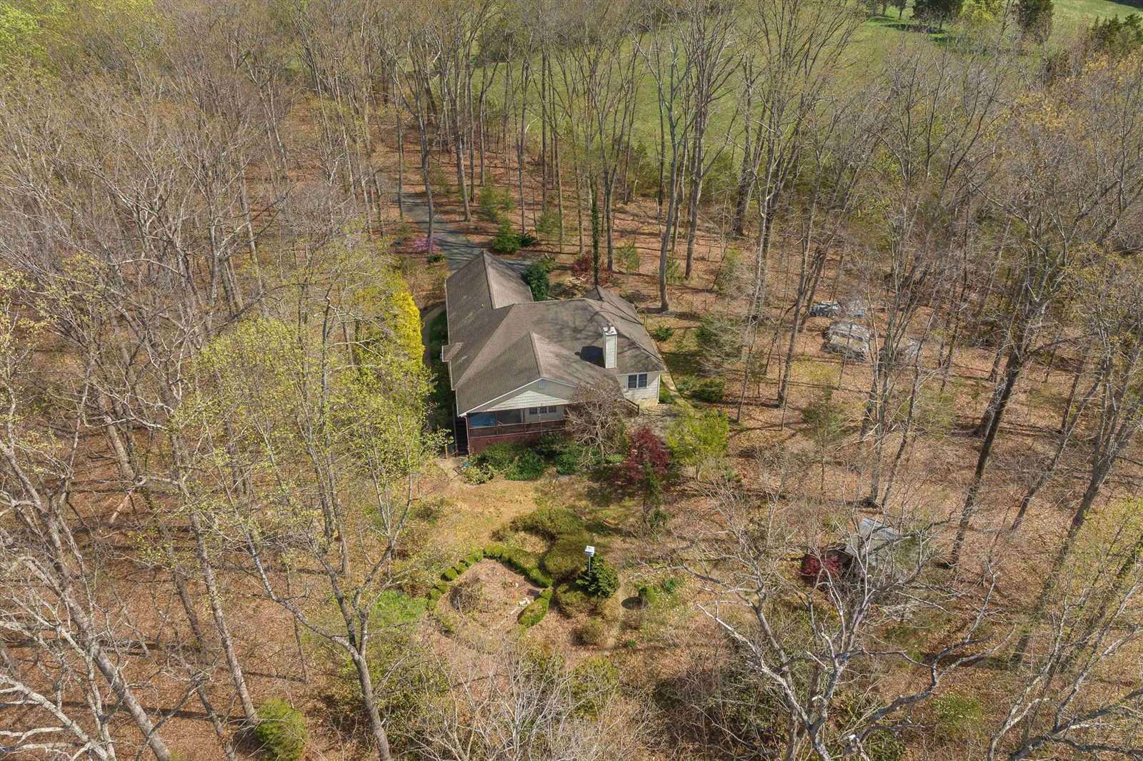 553 Hidden Valleys Rd, Palmyra, VA 22963
