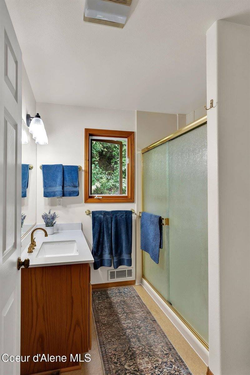 204 North Quail Run, Sandpoint, ID 83864