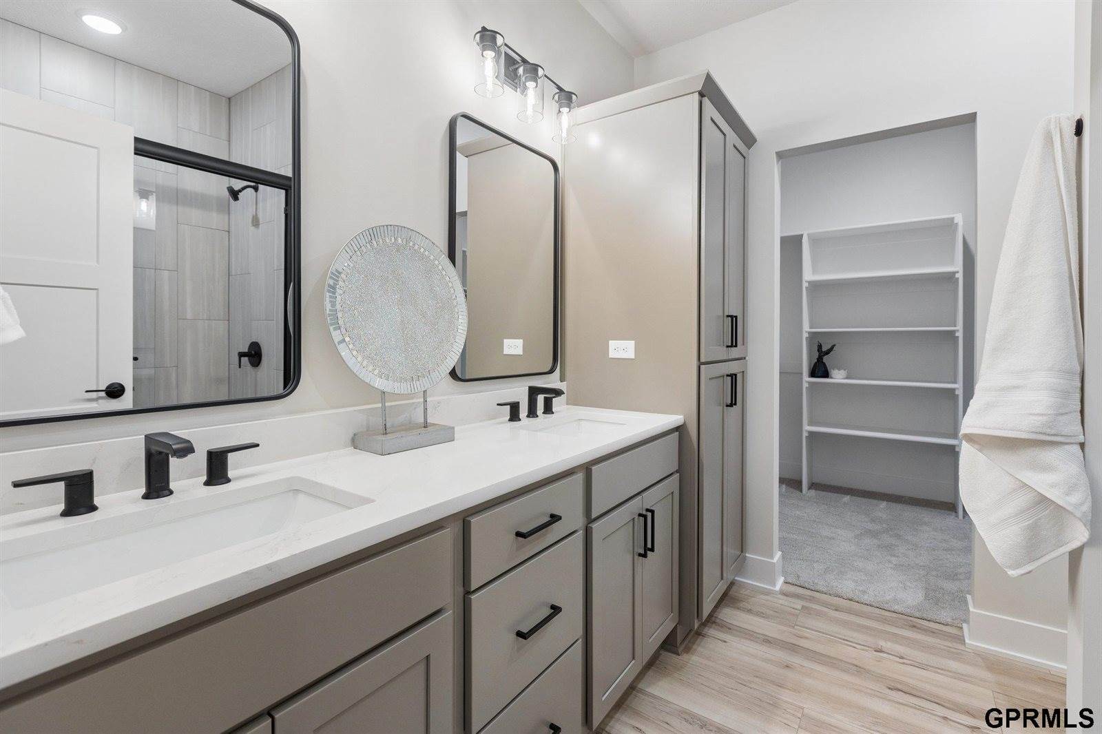 6317 South 208 Avenue, Elkhorn, NE 68022