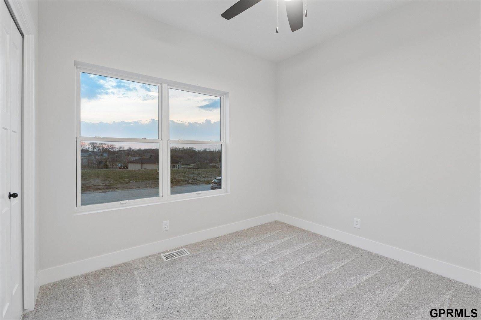 6317 South 208 Avenue, Elkhorn, NE 68022