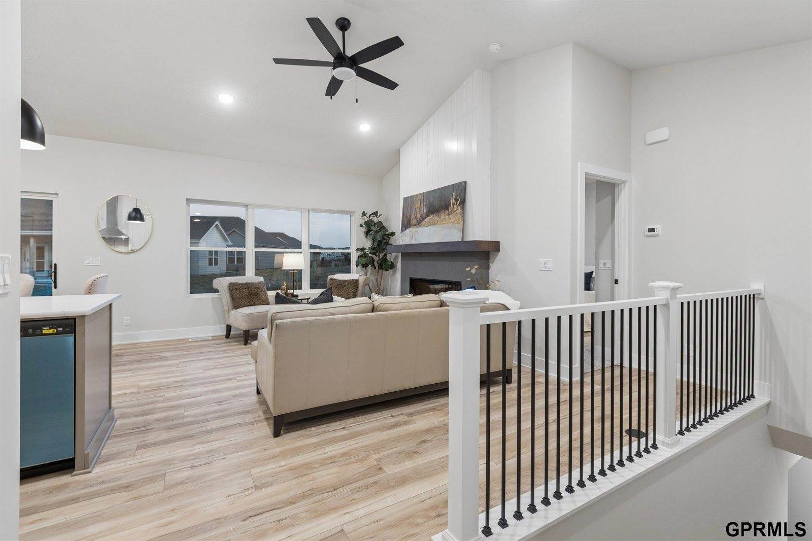 6317 South 208 Avenue, Elkhorn, NE 68022