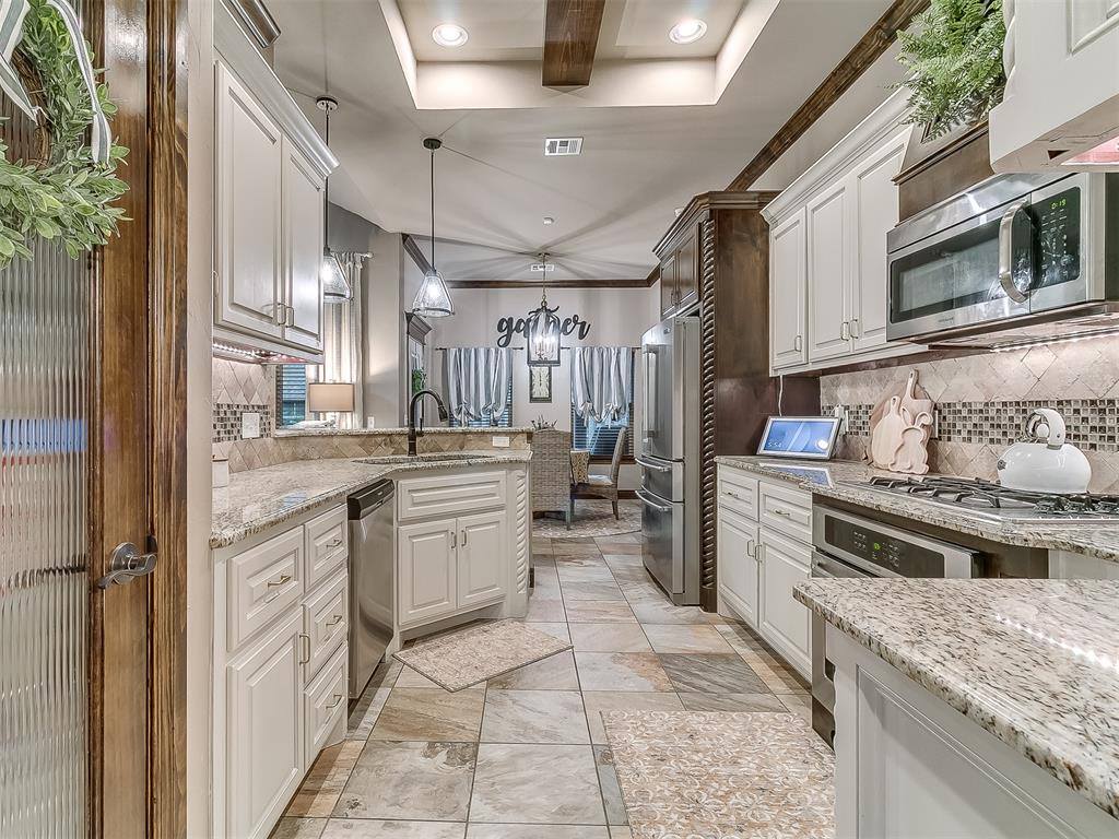 5808 Lindhurst Road, Edmond, OK 73034