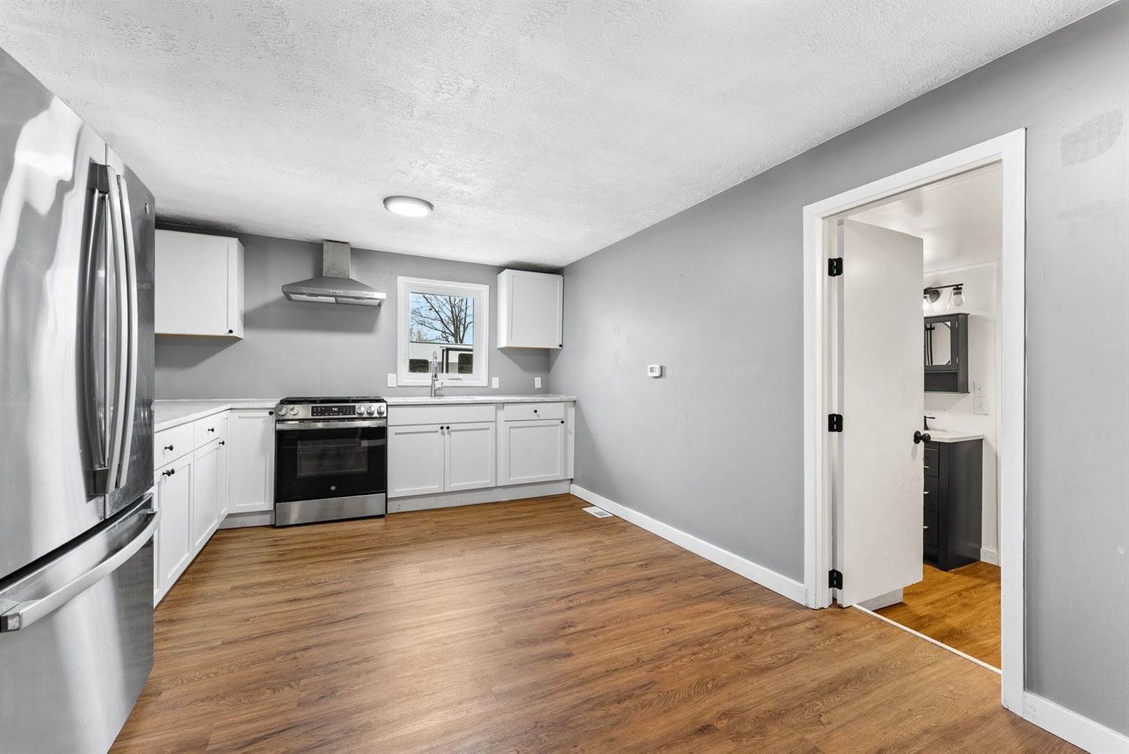 502 7th Avenue, Camanche, IA 52730