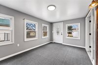 502 7th Avenue, Camanche, IA 52730