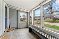 502 7th Avenue, Camanche, IA 52730