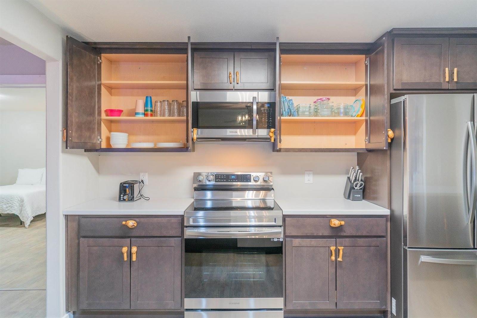 109 Fifth Avenue, North Pole, AK 99705