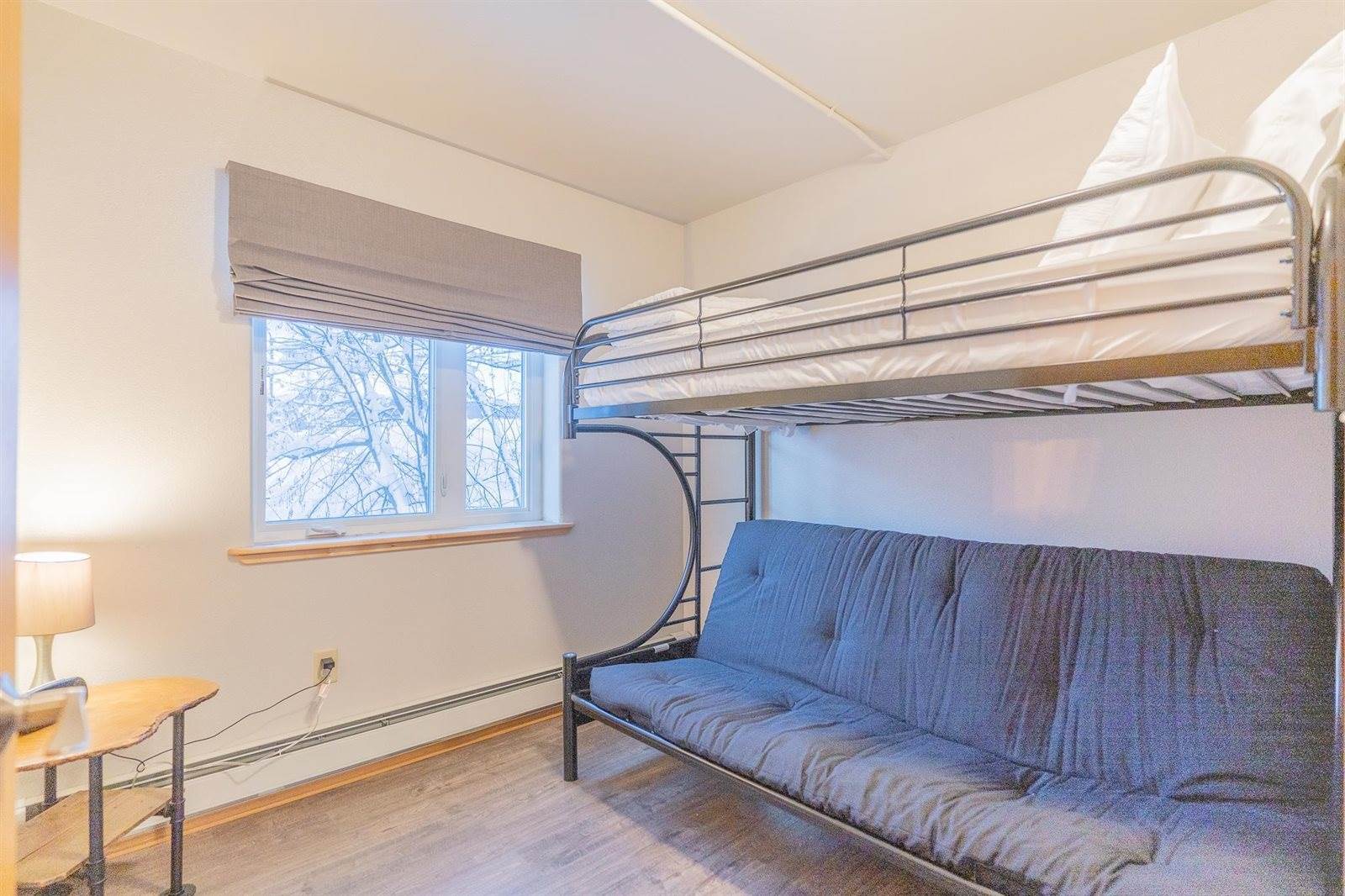 109 Fifth Avenue, North Pole, AK 99705