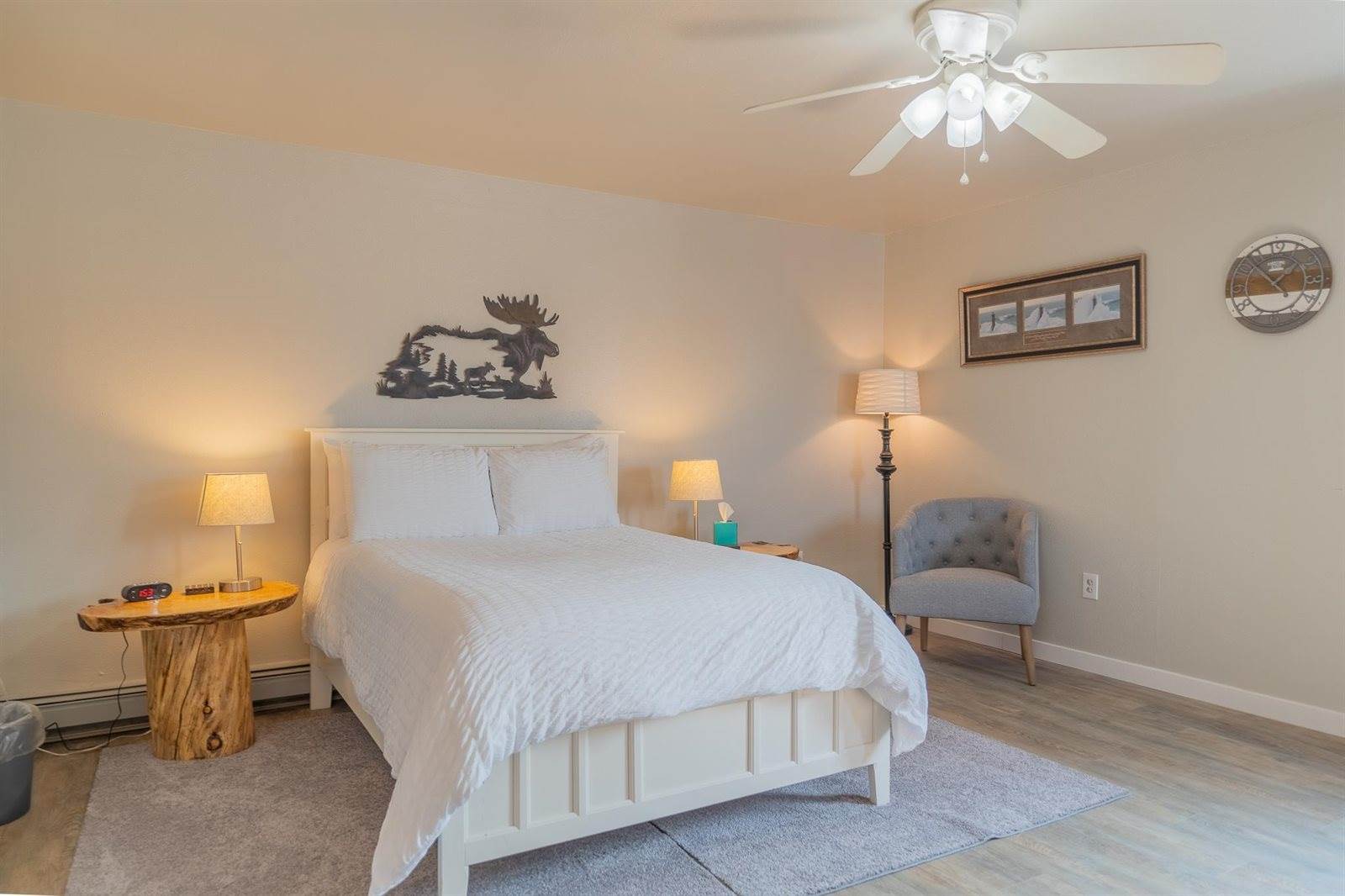 109 Fifth Avenue, North Pole, AK 99705