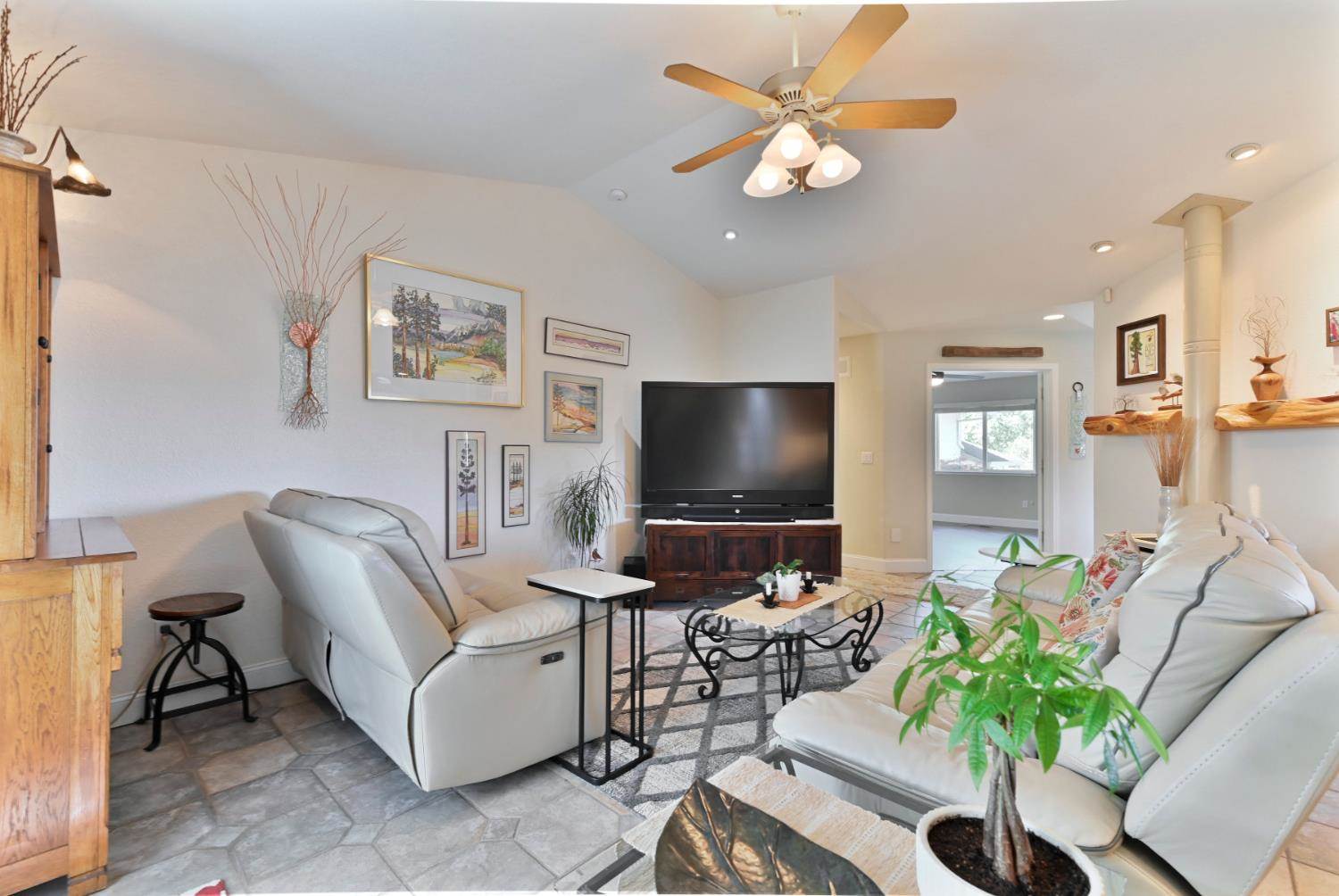 234 Mistletoe Court, Angels Camp, CA 95222