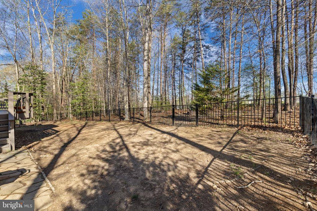 1472 Morris Pond Drive, Locust Grove, VA 22508