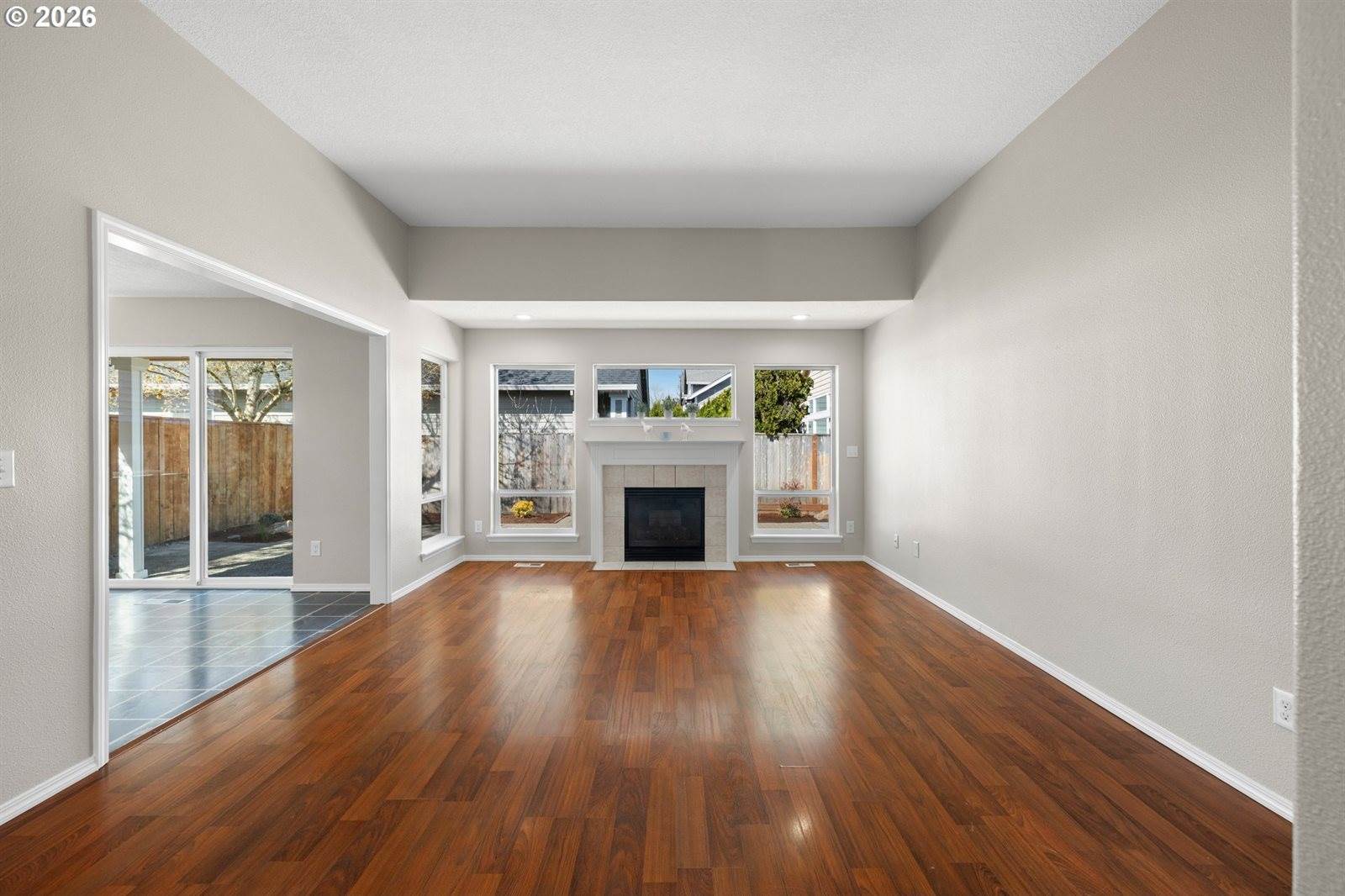 1295 NE Setting Sun Dr, Hillsboro, OR 97124