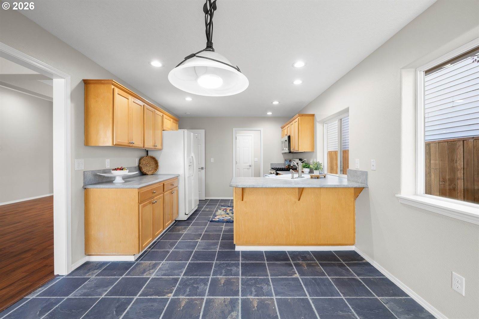 1295 NE Setting Sun Dr, Hillsboro, OR 97124