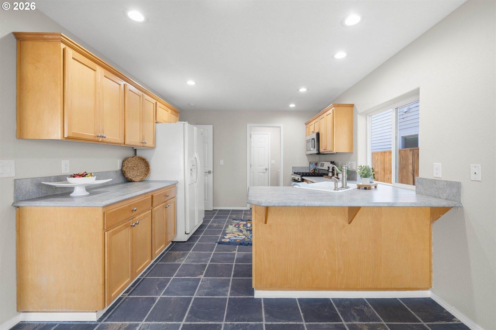 1295 NE Setting Sun Dr, Hillsboro, OR 97124