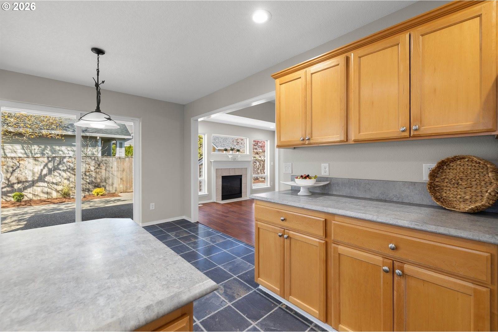 1295 NE Setting Sun Dr, Hillsboro, OR 97124