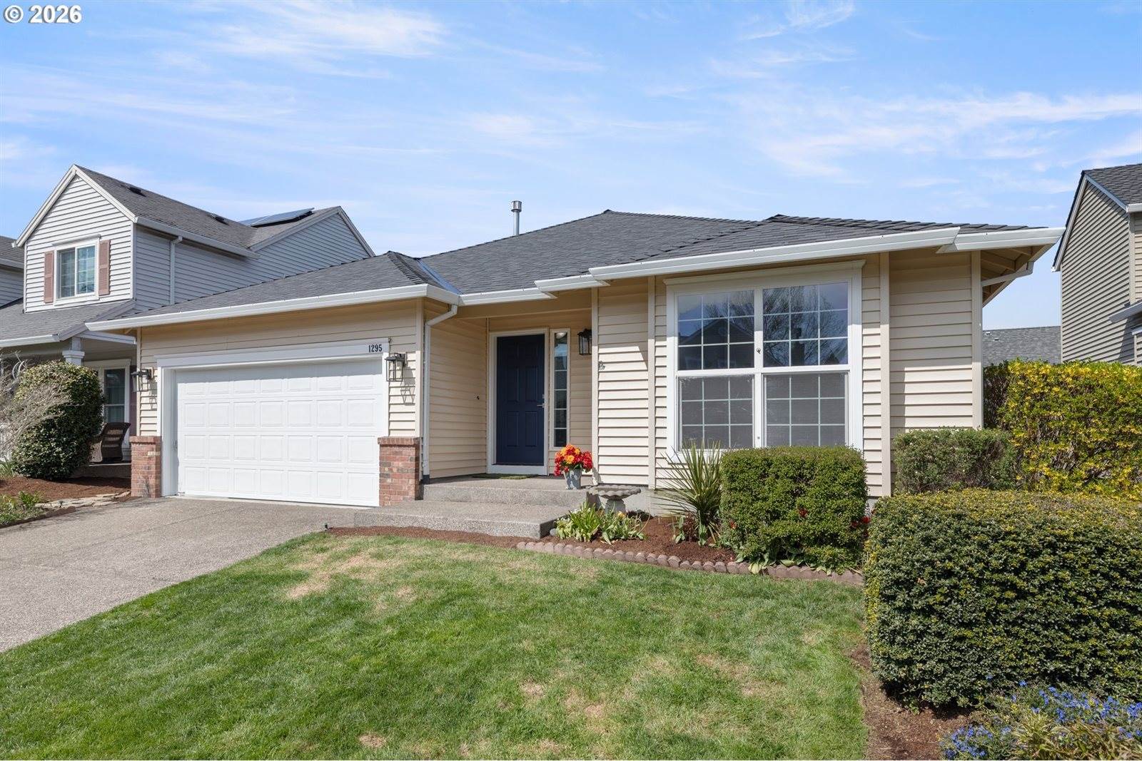 1295 NE Setting Sun Dr, Hillsboro, OR 97124