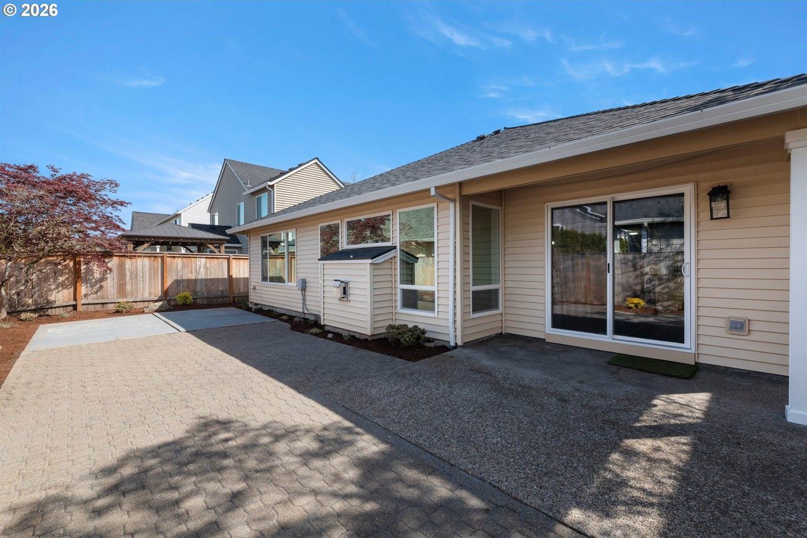 1295 NE Setting Sun Dr, Hillsboro, OR 97124