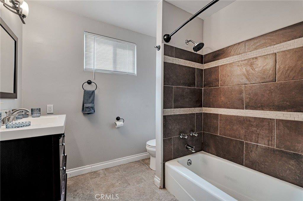 70 W Claremont St, Pasadena, CA 91103