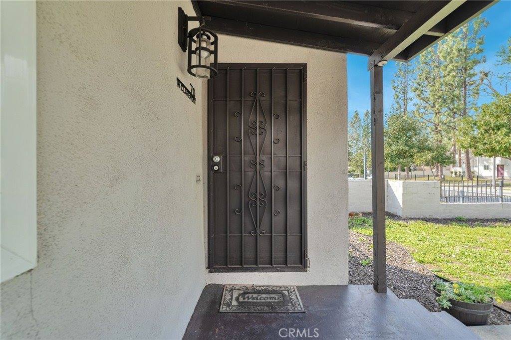 70 W Claremont St, Pasadena, CA 91103