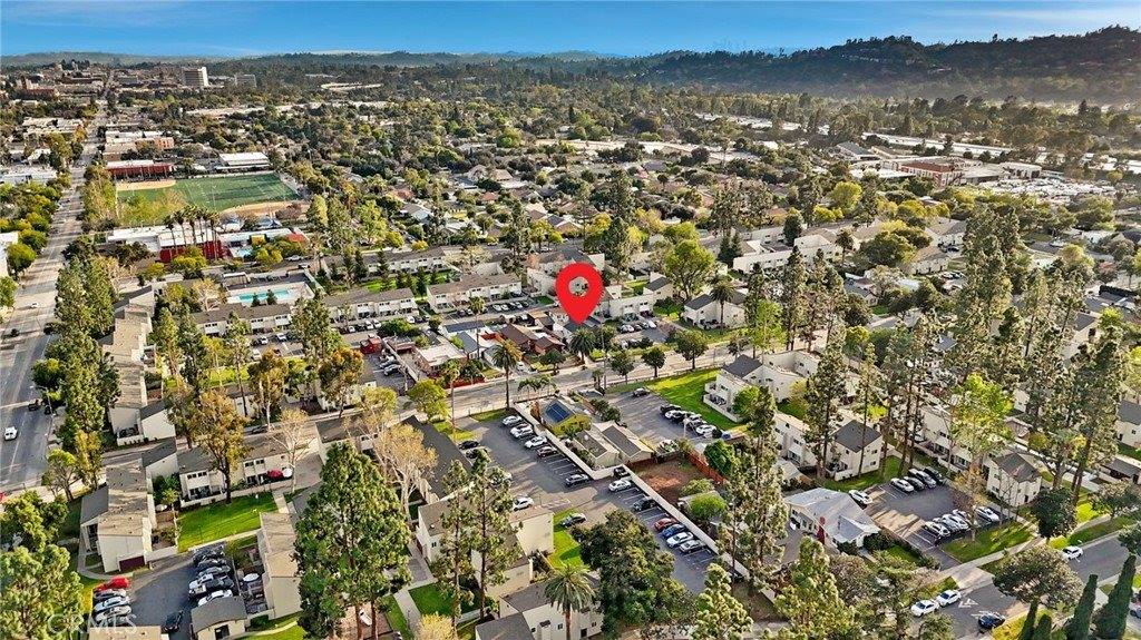 70 W Claremont St, Pasadena, CA 91103