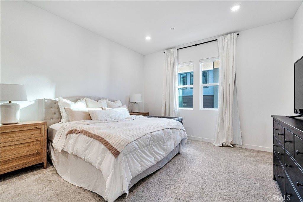 26958 Sandbar Willow Pl, #205, Valencia, CA 91355