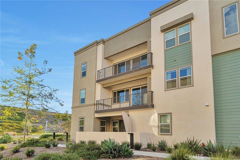 26958 Sandbar Willow Pl, #205, Valencia, CA 91355