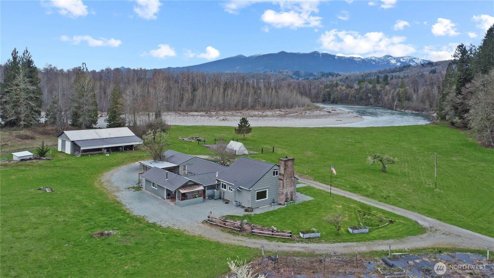 9040 Thunderbird Lane, Concrete, WA 98237