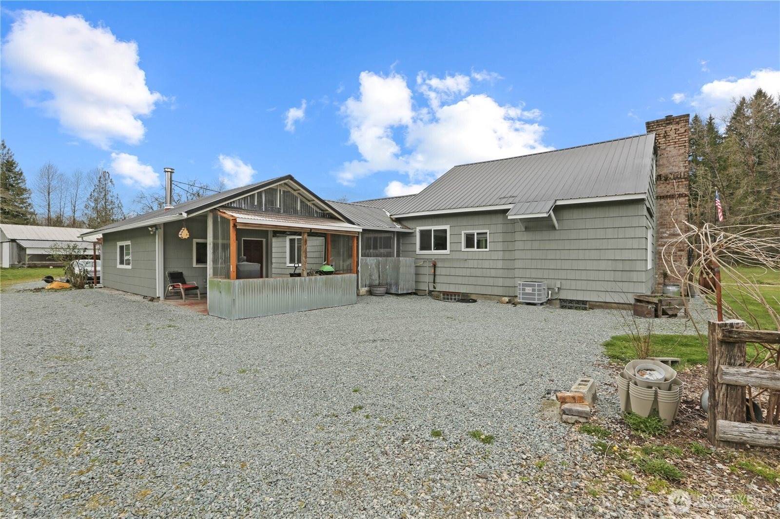 9040 Thunderbird Lane, Concrete, WA 98237