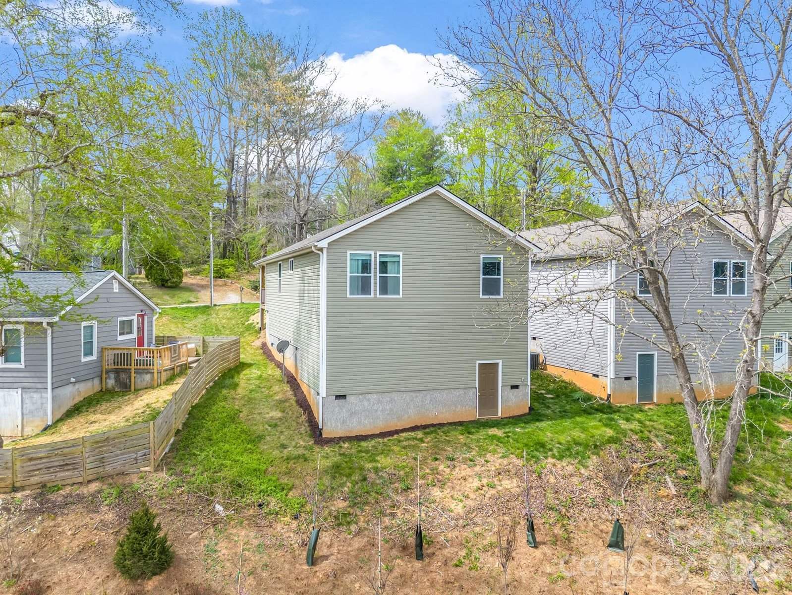 9 Shadowlawn Drive, Asheville, NC 28806