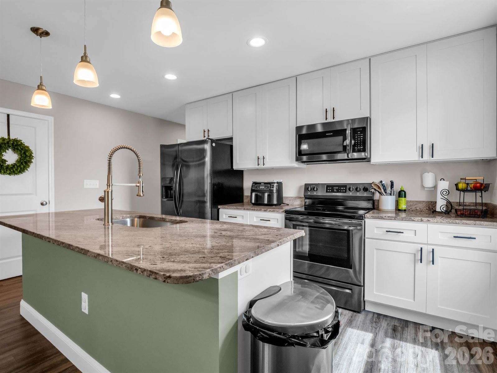 9 Shadowlawn Drive, Asheville, NC 28806