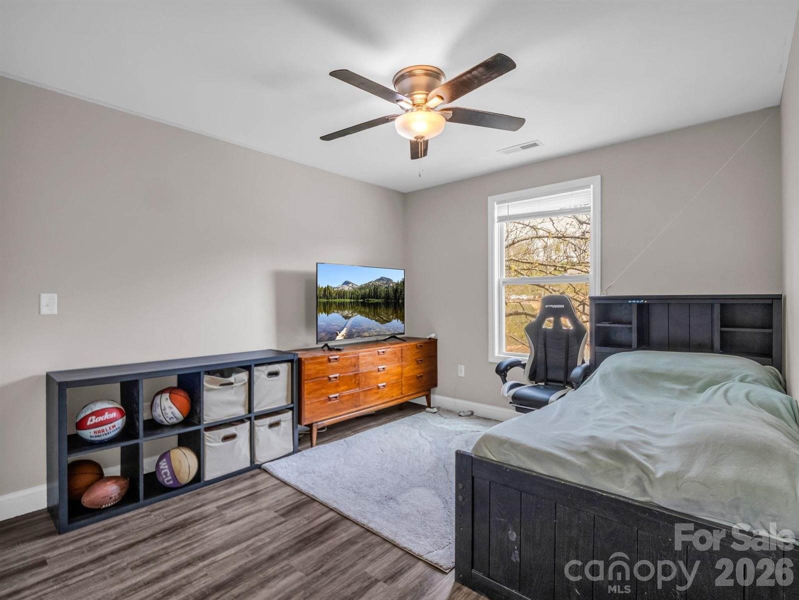 9 Shadowlawn Drive, Asheville, NC 28806