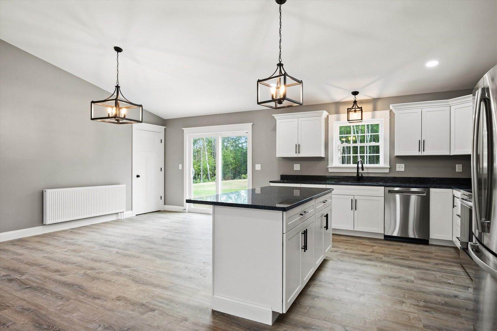 633 Streamside Avenue, Hermon, ME 04401