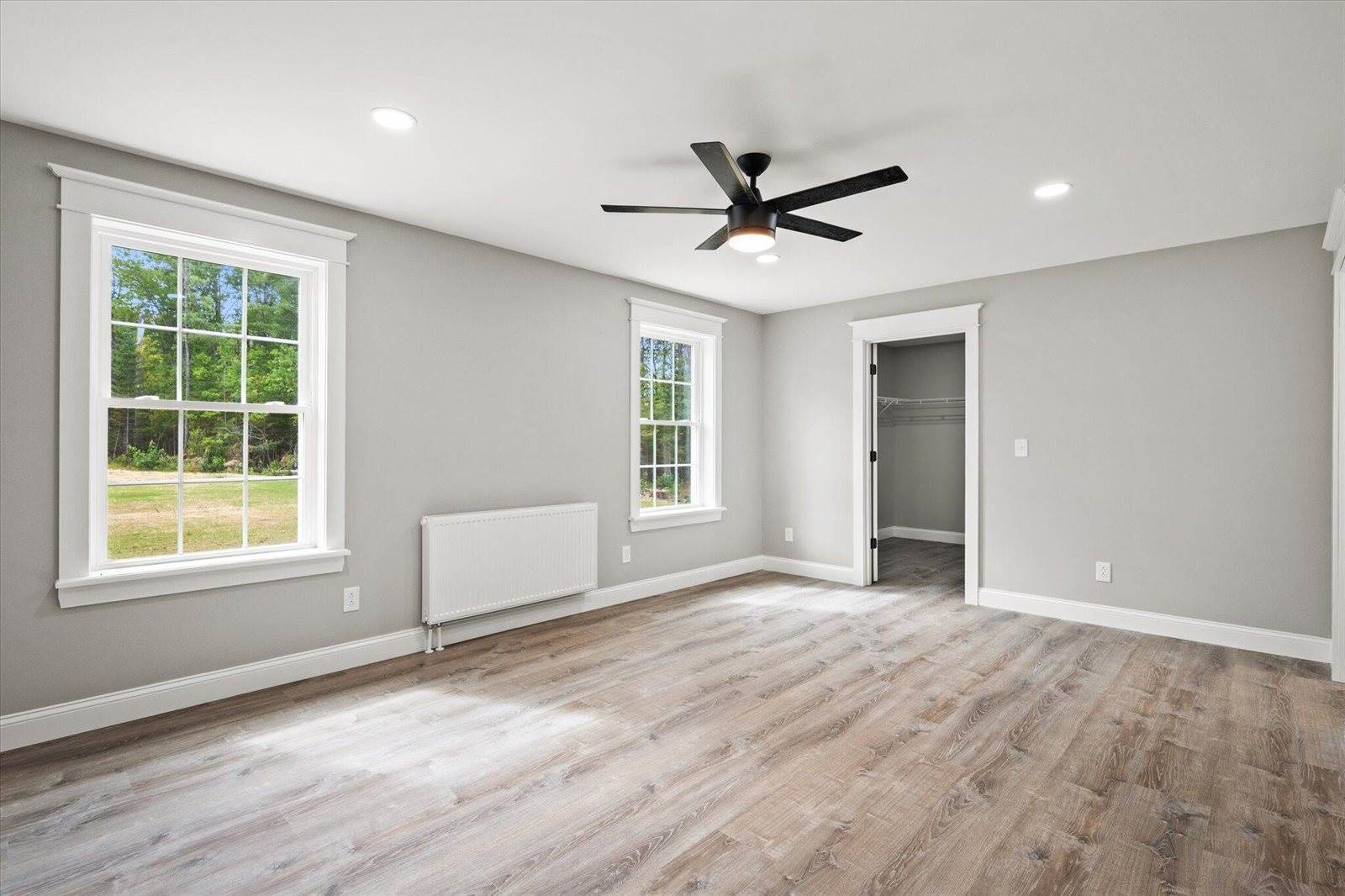 633 Streamside Avenue, Hermon, ME 04401