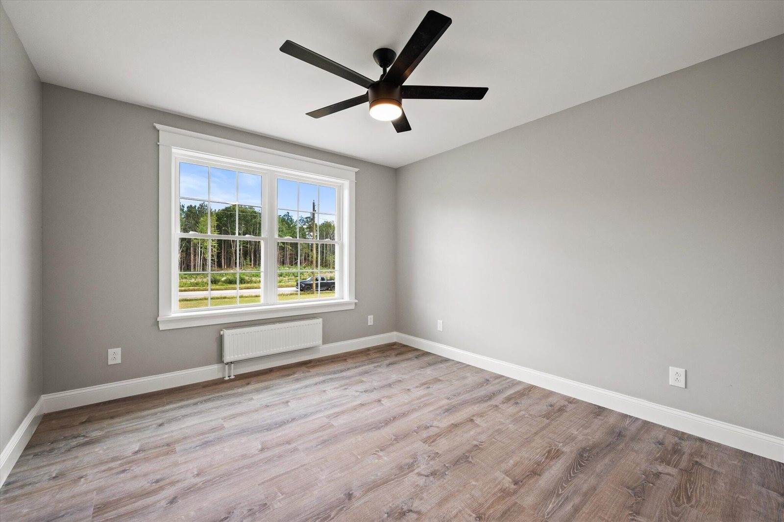 633 Streamside Avenue, Hermon, ME 04401