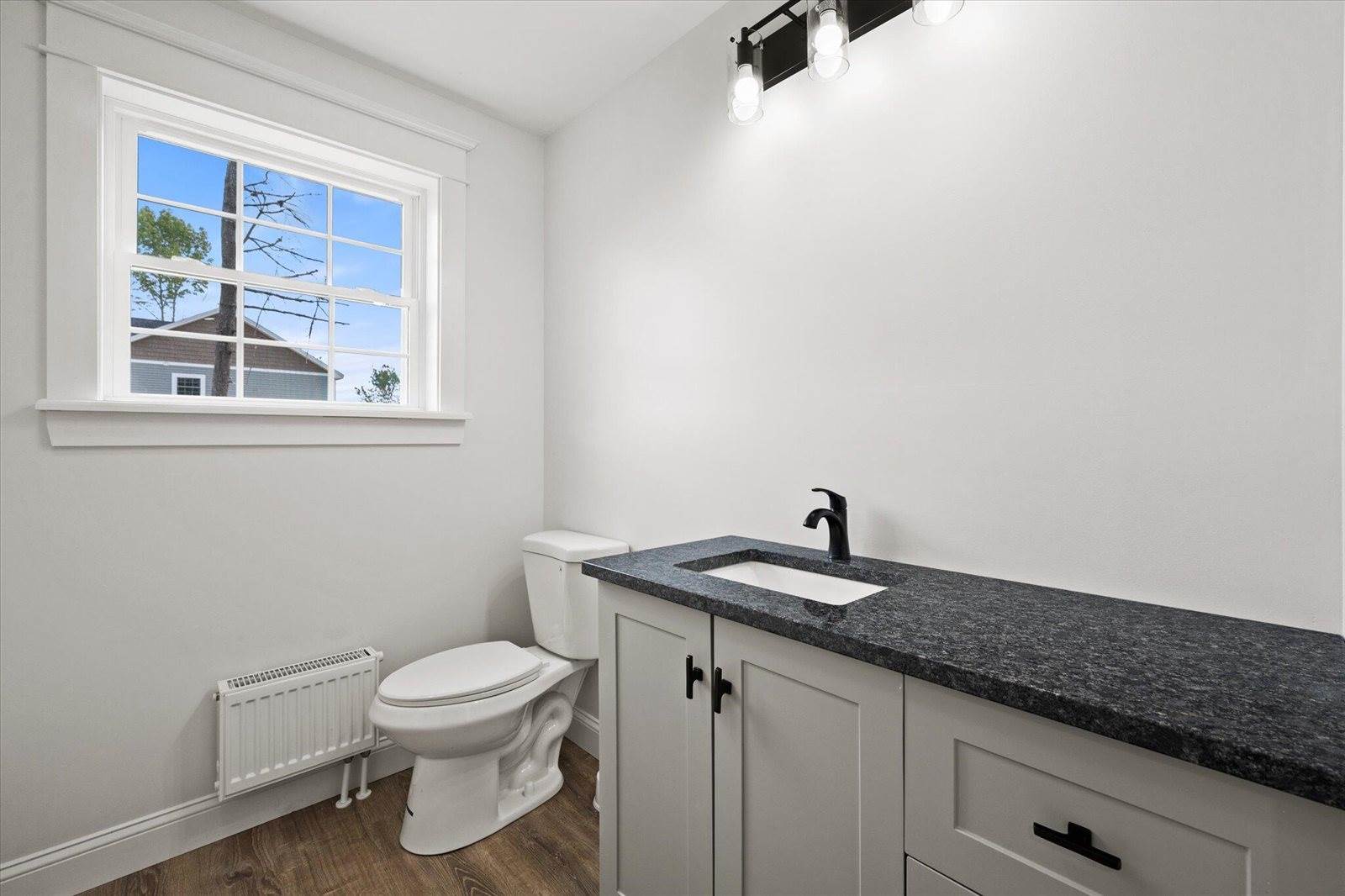 633 Streamside Avenue, Hermon, ME 04401