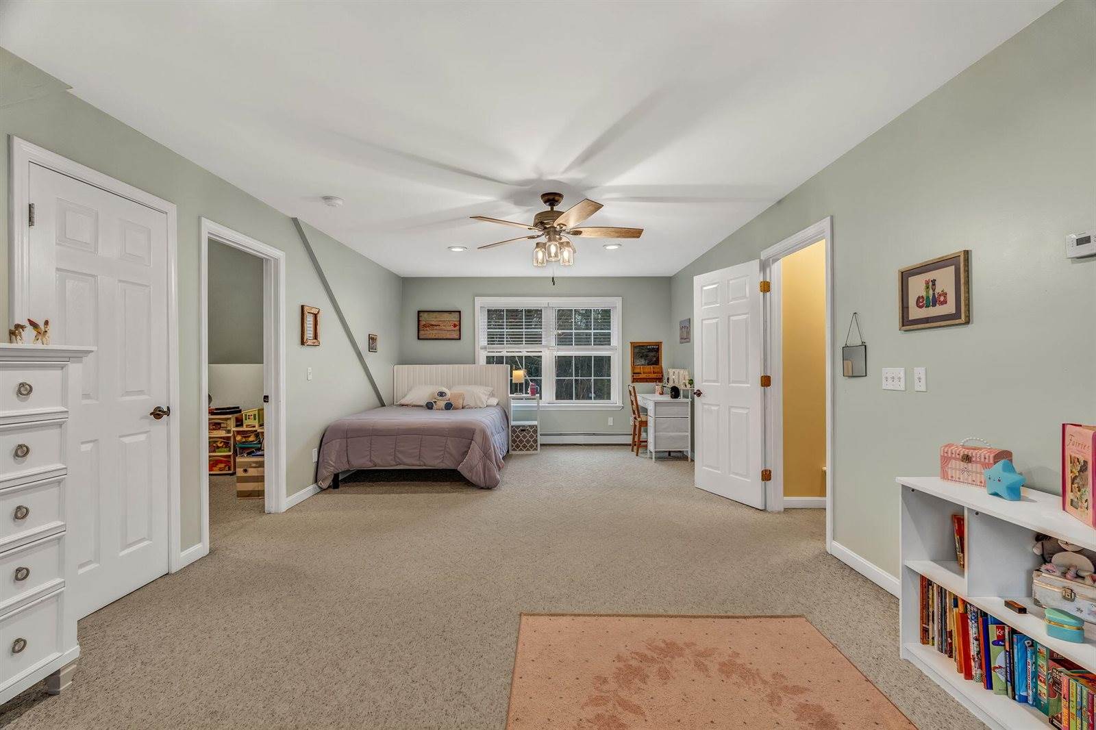 12 Surrey Lane, Hampden, ME 04444