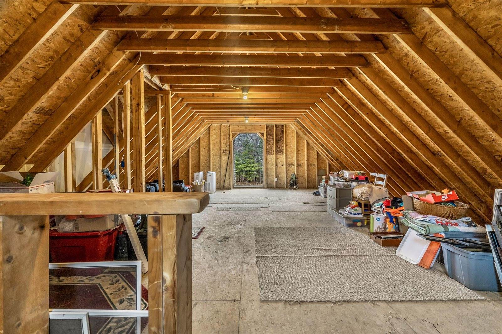 12 Surrey Lane, Hampden, ME 04444