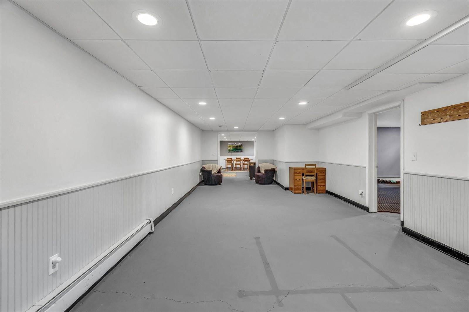 12 Surrey Lane, Hampden, ME 04444