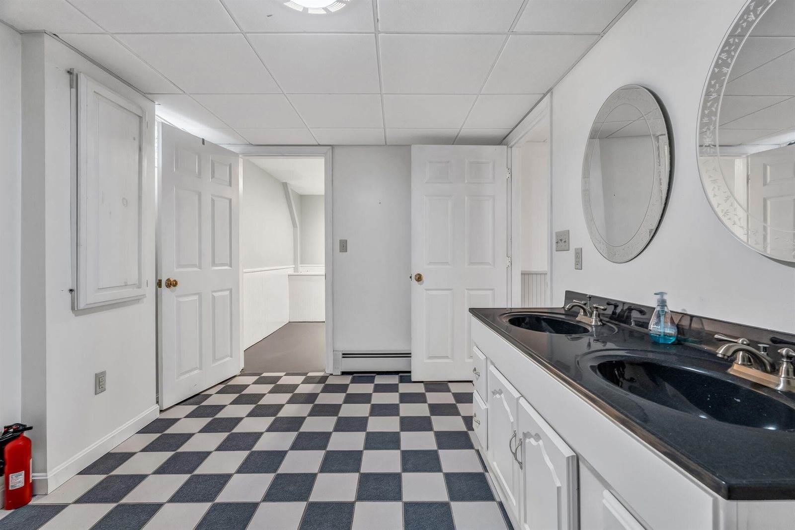 12 Surrey Lane, Hampden, ME 04444