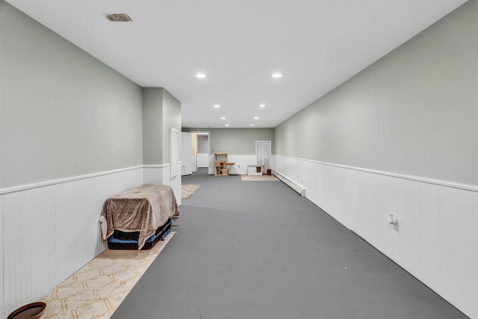 12 Surrey Lane, Hampden, ME 04444